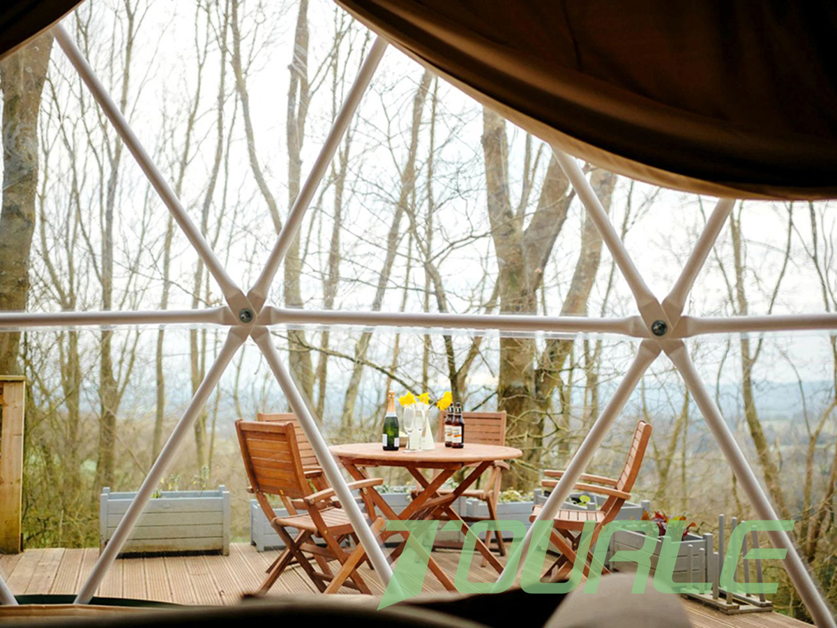Carpa de cúpula xeodésica de vidro con marco de aleación de aluminio PVC con illamento para habitación de hóspedes de hotel turístico (6)