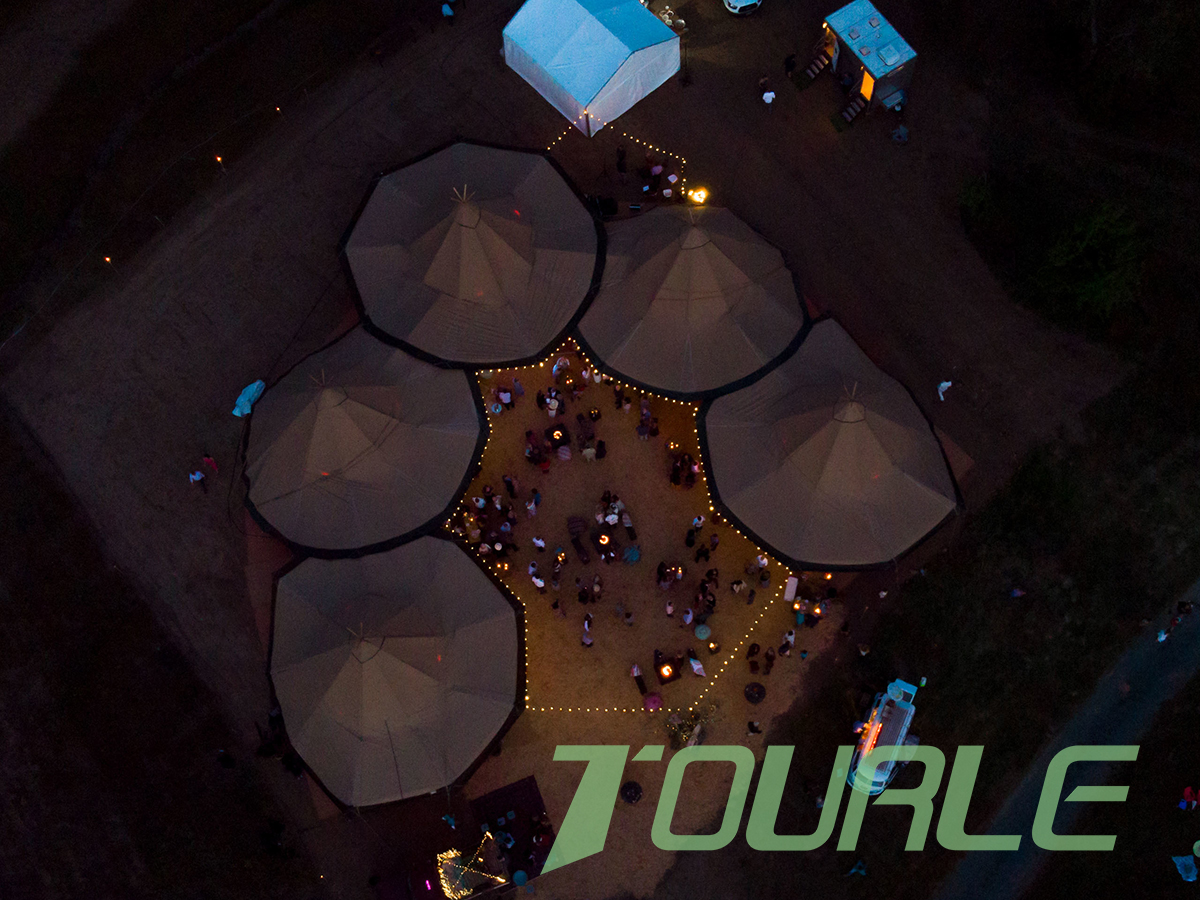 キャンプ用テント 高級大型 広々とした 屋外 防水 コットン ウェディング ティピ サファリ テント ツアーテント (4)