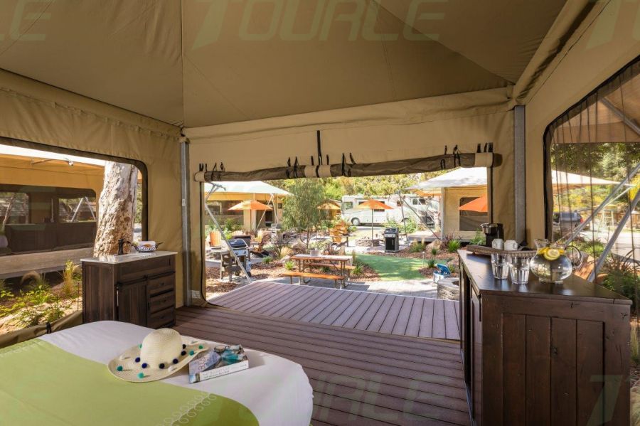 Namiot tipi z drewnianym słupem, glamping, namiot safari, luksusowy namiot na wesele na świeżym powietrzu (2)(1)