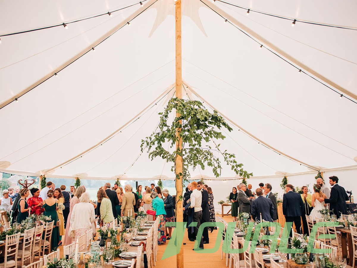 wooden pole wedding tent3 (8)